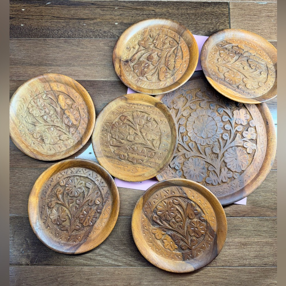 Wooden Hand Carved Coasters (6) plus 1 bigger pot coasters